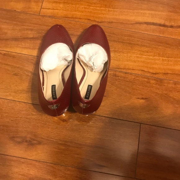 Shoes - Picture 1 of 1